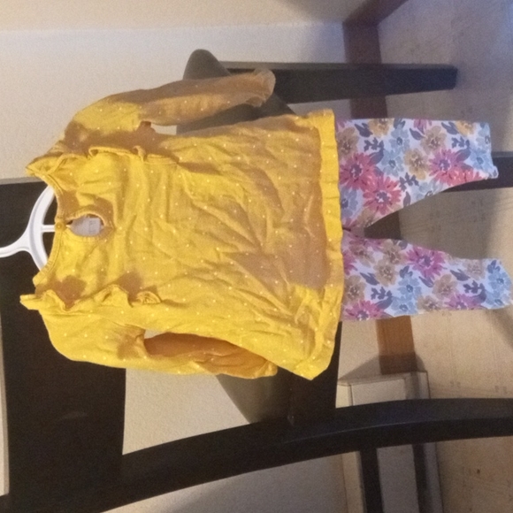 BABY CLOTHES - Picture 2 of 2